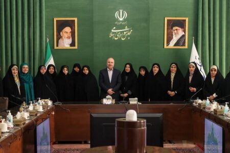جلسه فراکسیون زنان  با ریاست مجلس شورای اسلامی